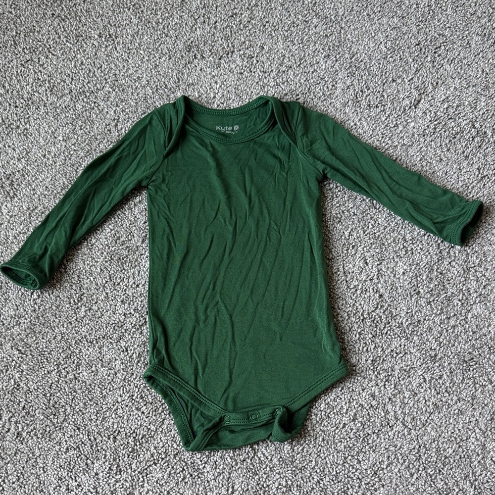Kyte Baby long sleeve bodysuit